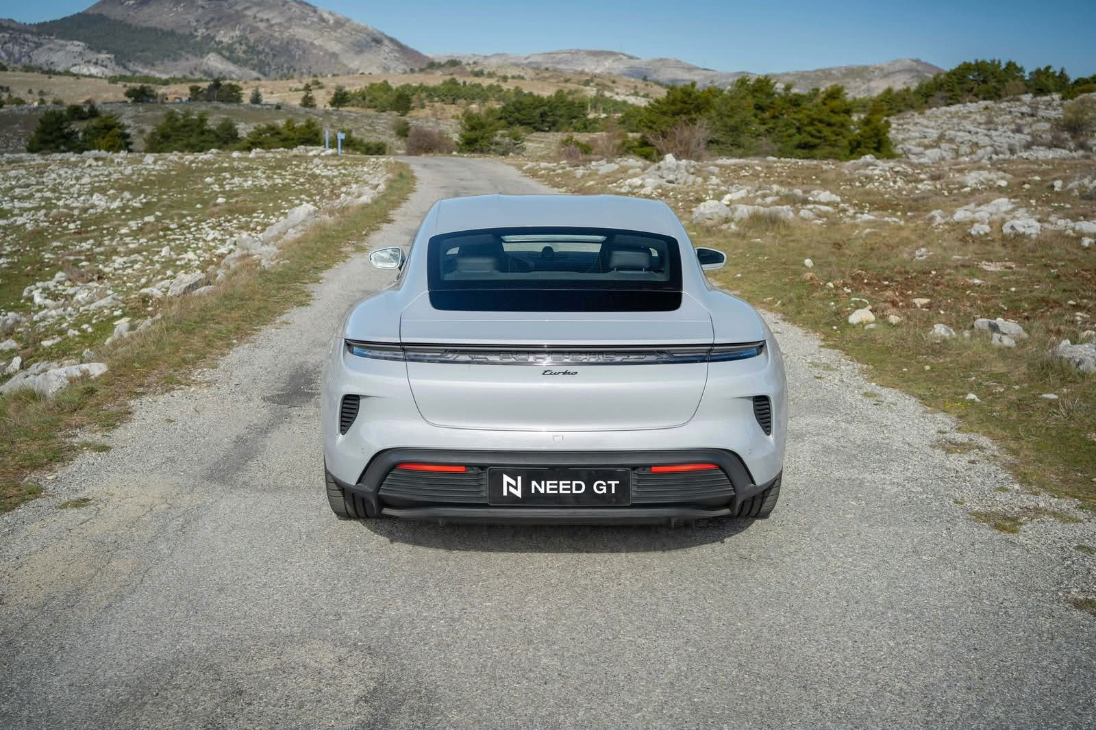 Porsche Taycan Turbo - Location Électrique Nice